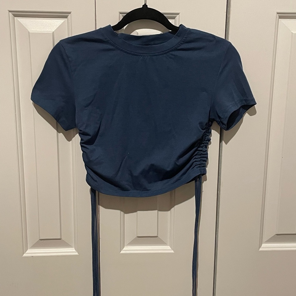 SHEIN: Top